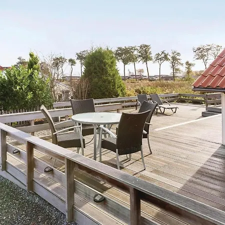Three-bedroom Holiday In Bjert Hébergement de vacances Binderup Strand